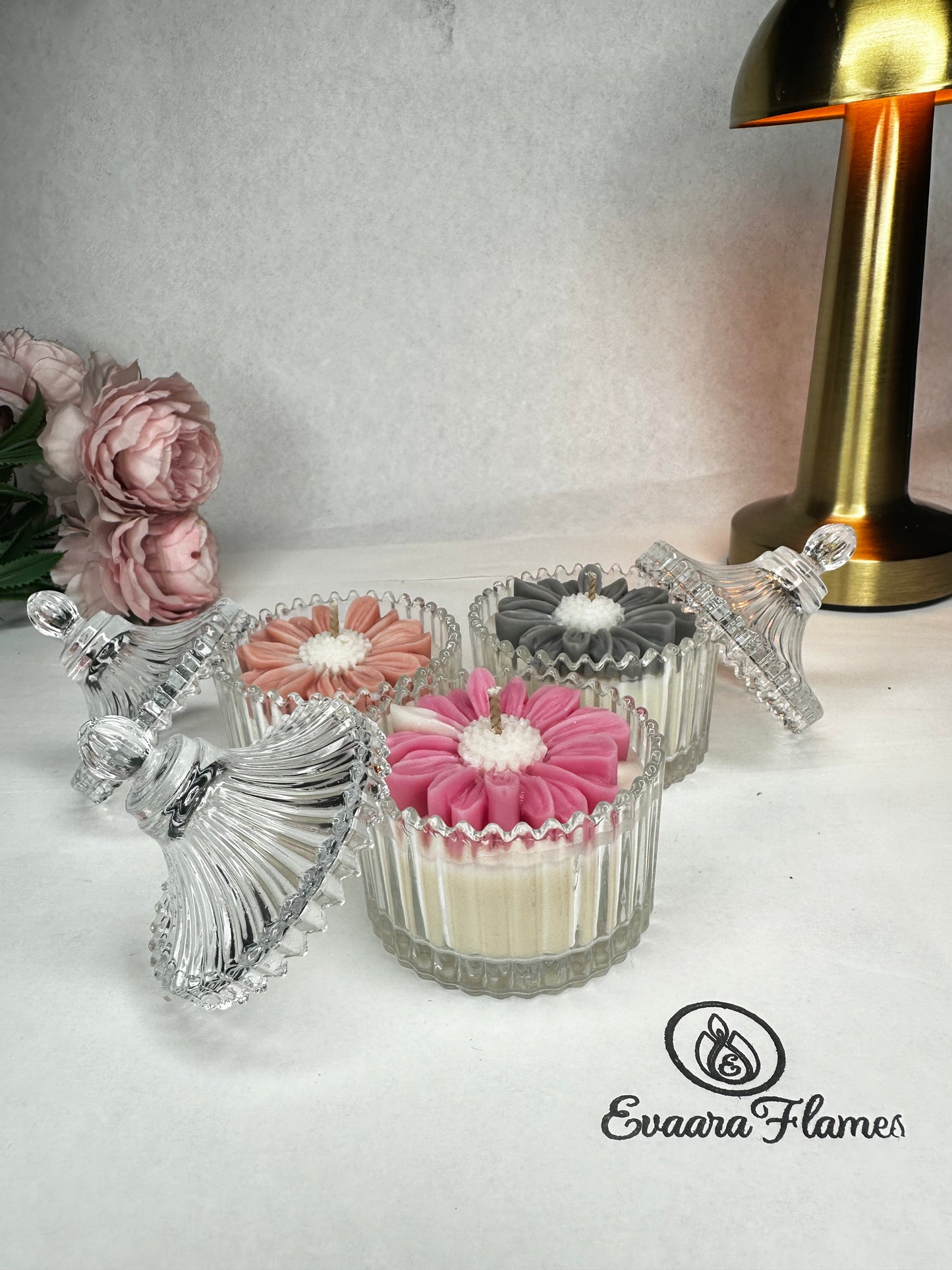 Small Deli Jar Candle with Daisy Flower