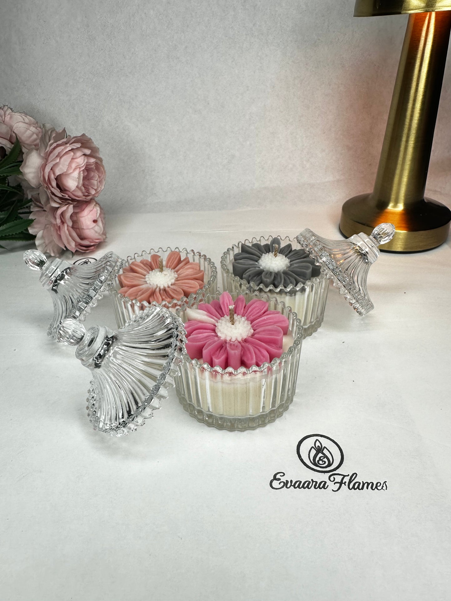 Small Deli Jar Candle with Daisy Flower